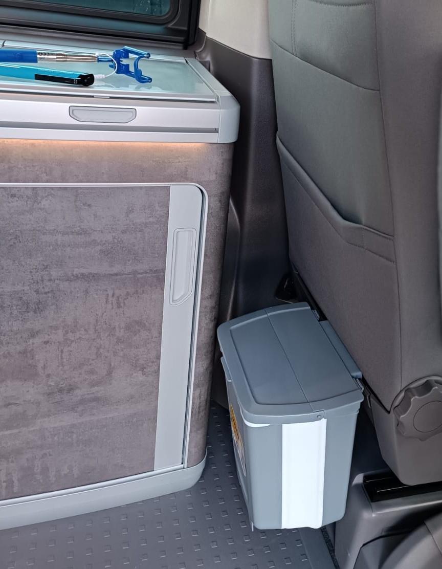 images Outdoor-Living-Muelleimer-T6