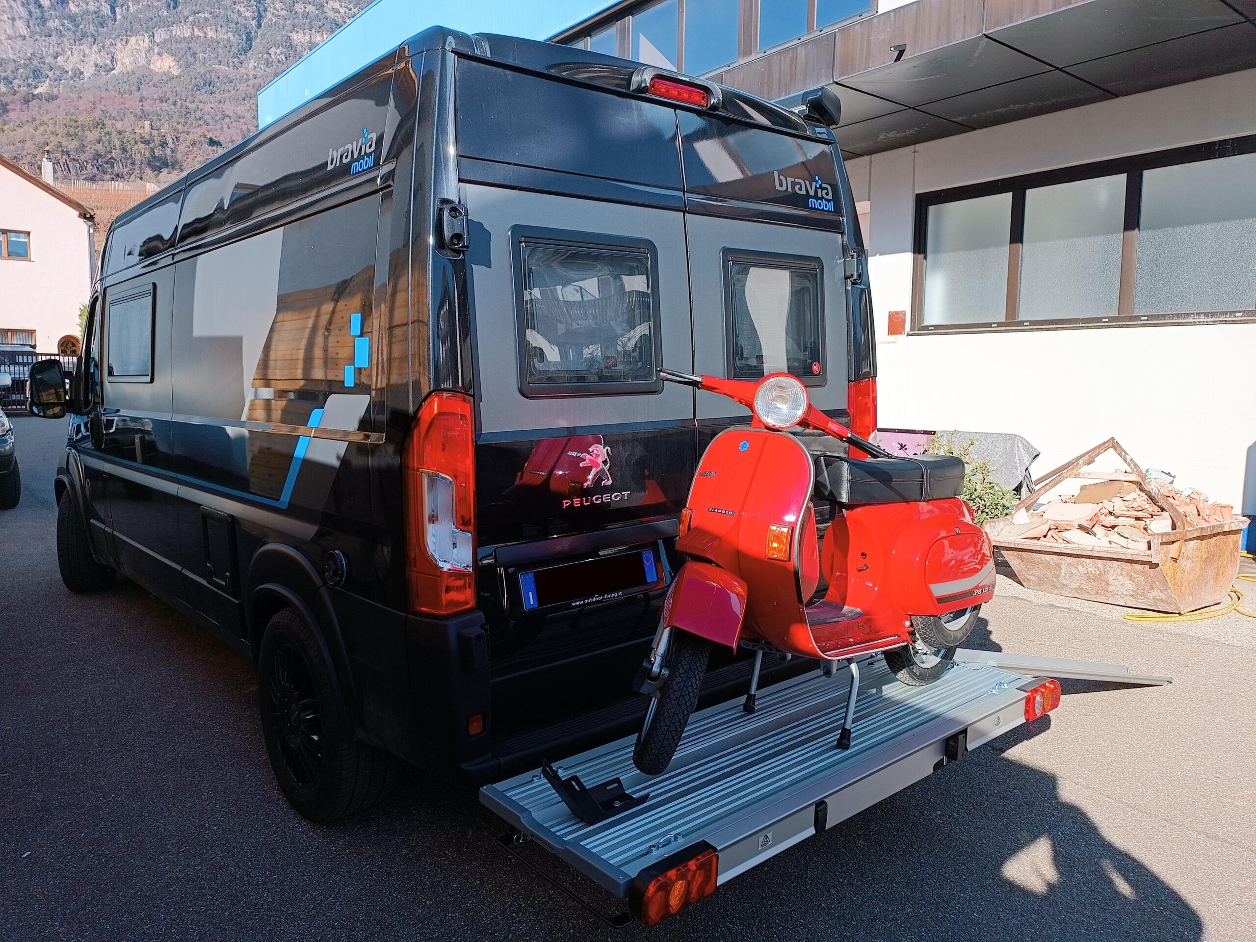 Outdoor-Living-Scooter-SlidePort