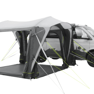 Innenraum des Outwell Cross PowerAir Busvorzelts mit Wohnbereich